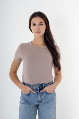 Футболка жіноча